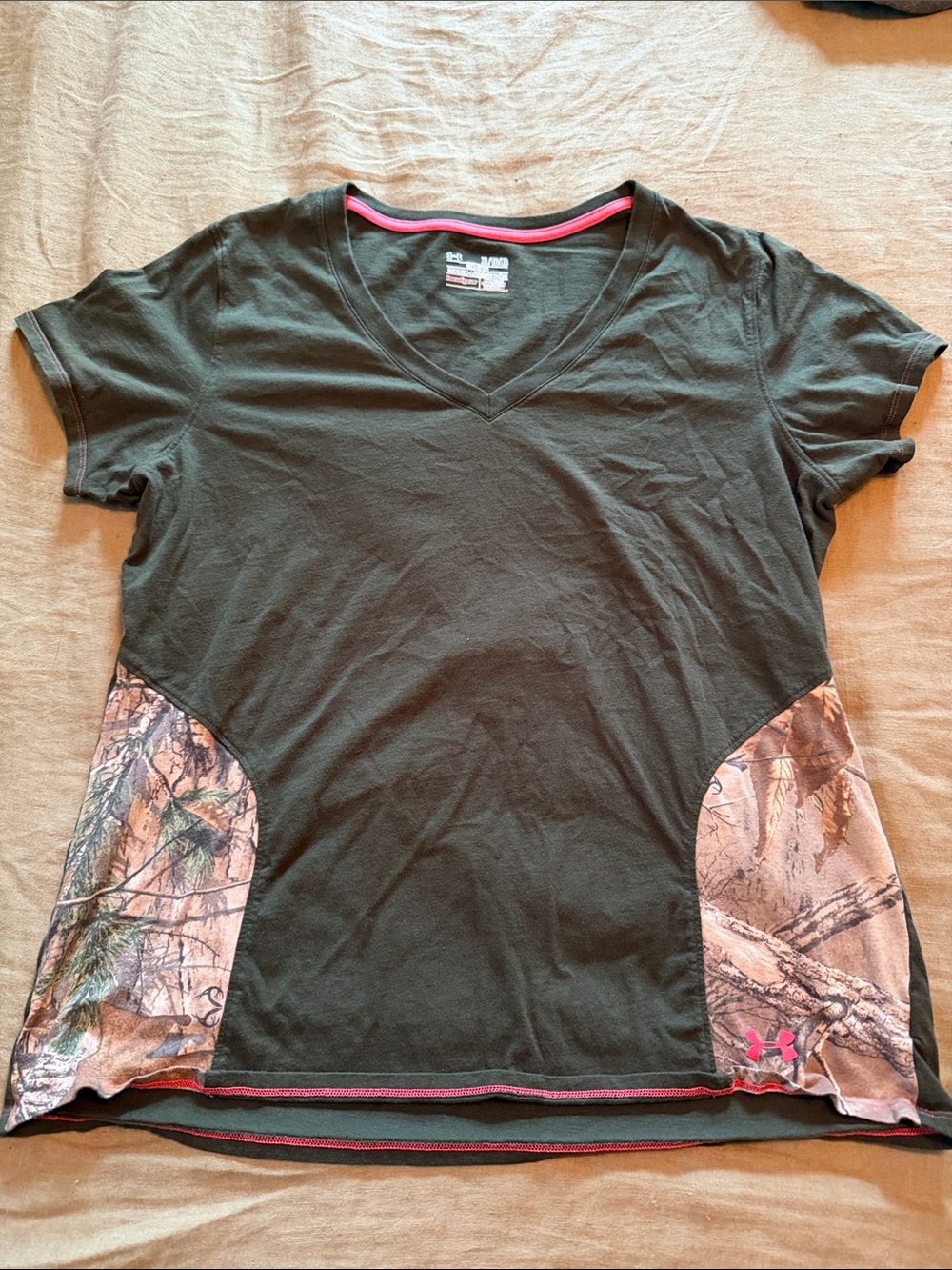Under Armour Womens Hunting T-Shirt Sz XL